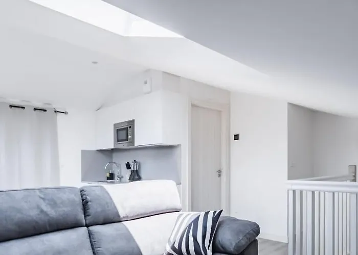 Ξενοδοχείο με διαμερίσματα Mirotza And