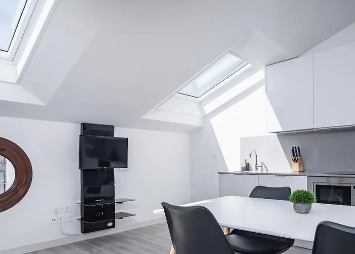 Apartahotel Mirotza And 4*