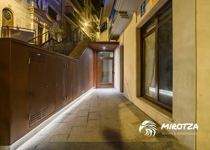 Apartahotel Mirotza And 4*