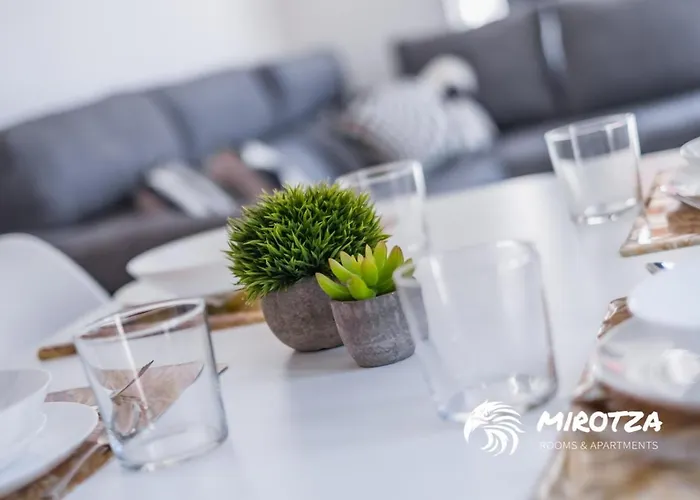 Mirotza And Ξενοδοχείο με διαμερίσματα 4*