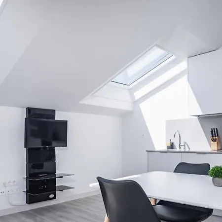 Aparthotel Mirotza And 4*